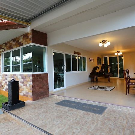 Baan Bangrak Residence Транг Екстериор снимка