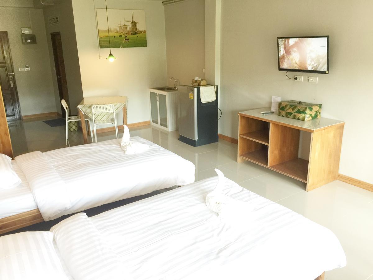 Baan Bangrak Residence Транг Екстериор снимка