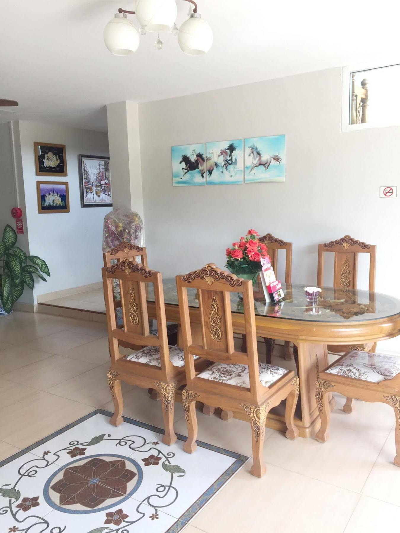 Baan Bangrak Residence Транг Екстериор снимка