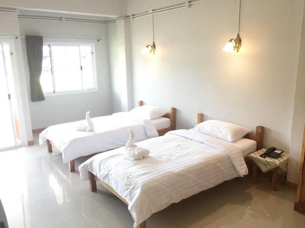 Baan Bangrak Residence Транг Екстериор снимка
